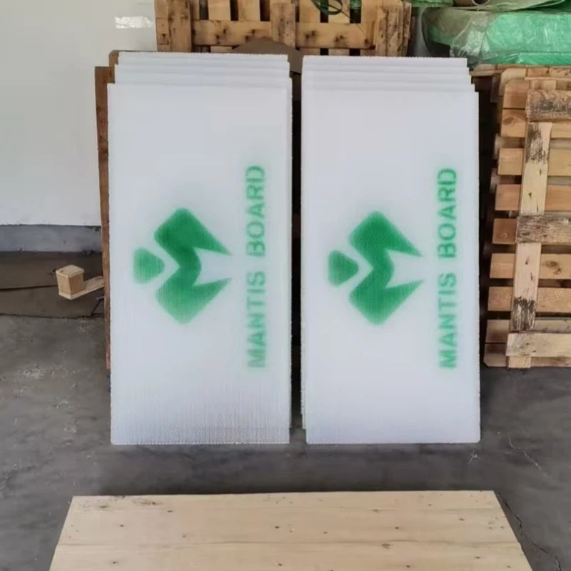 Tabla Mantis cu dimensiuni-personalizate