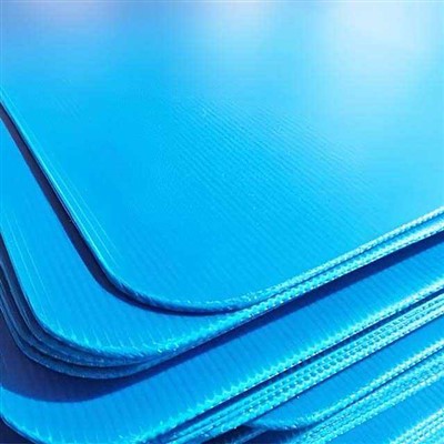 Tampon de divizor de protecție din plastic ondulat